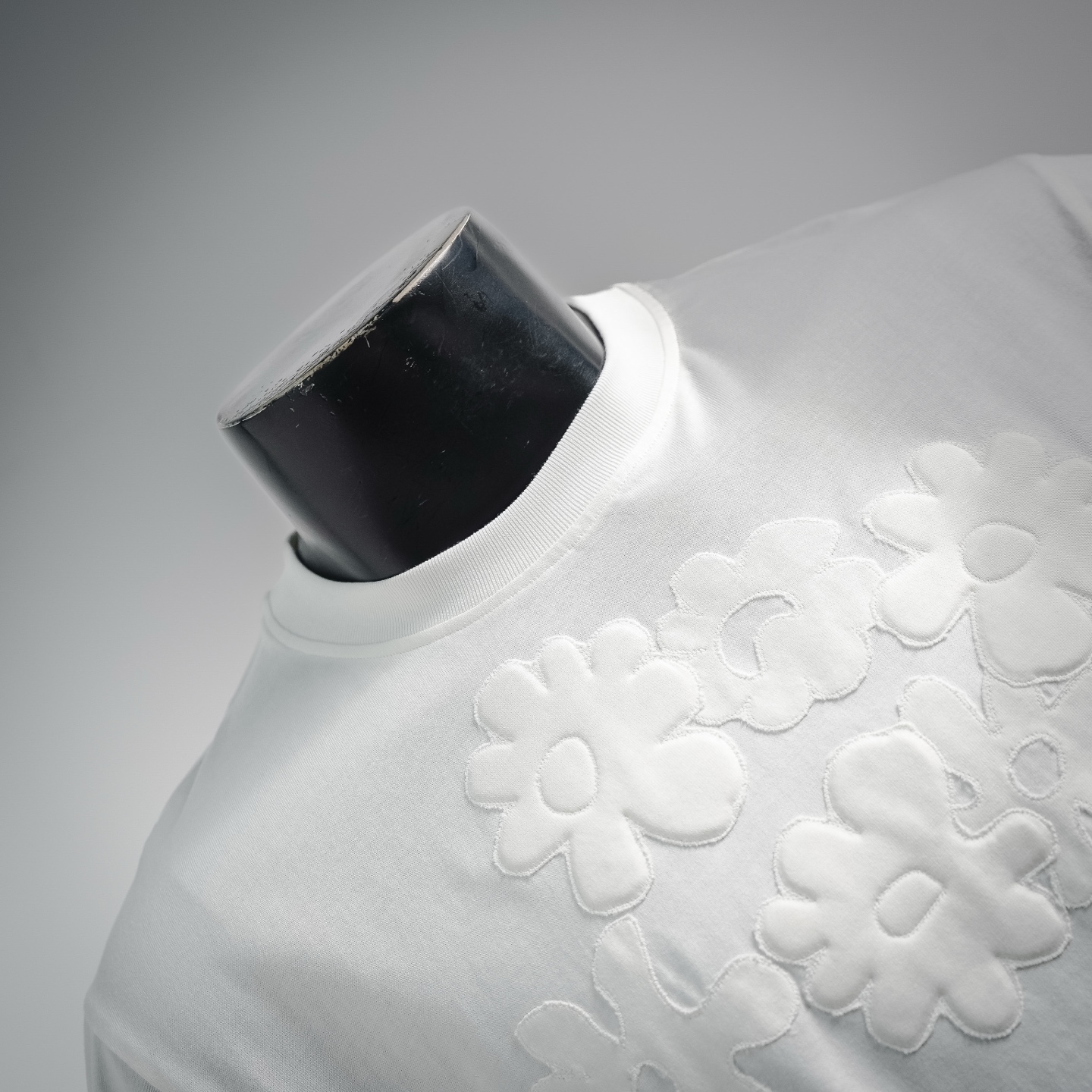 Fend applique t-shirt