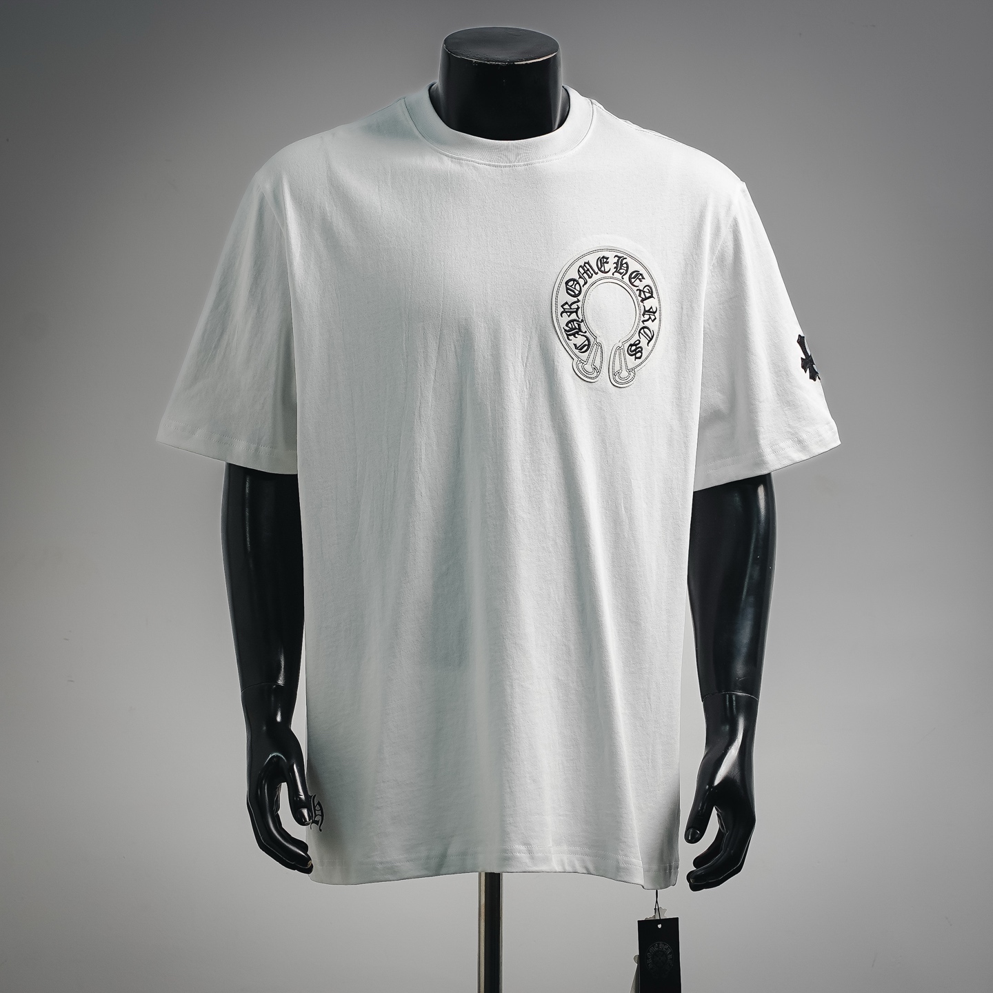 Chrome applique cross t-shirt