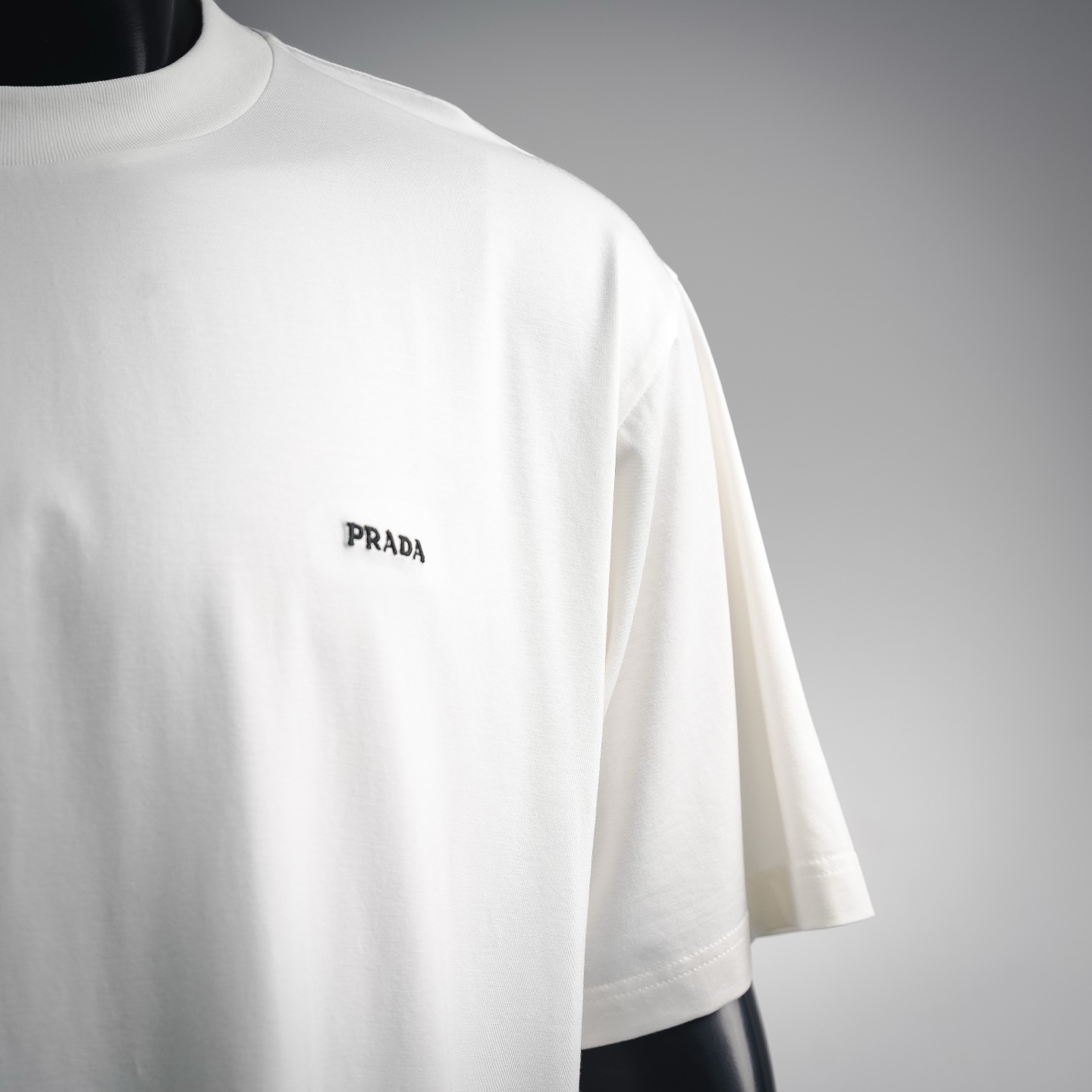 Pra embroidery t-shirt