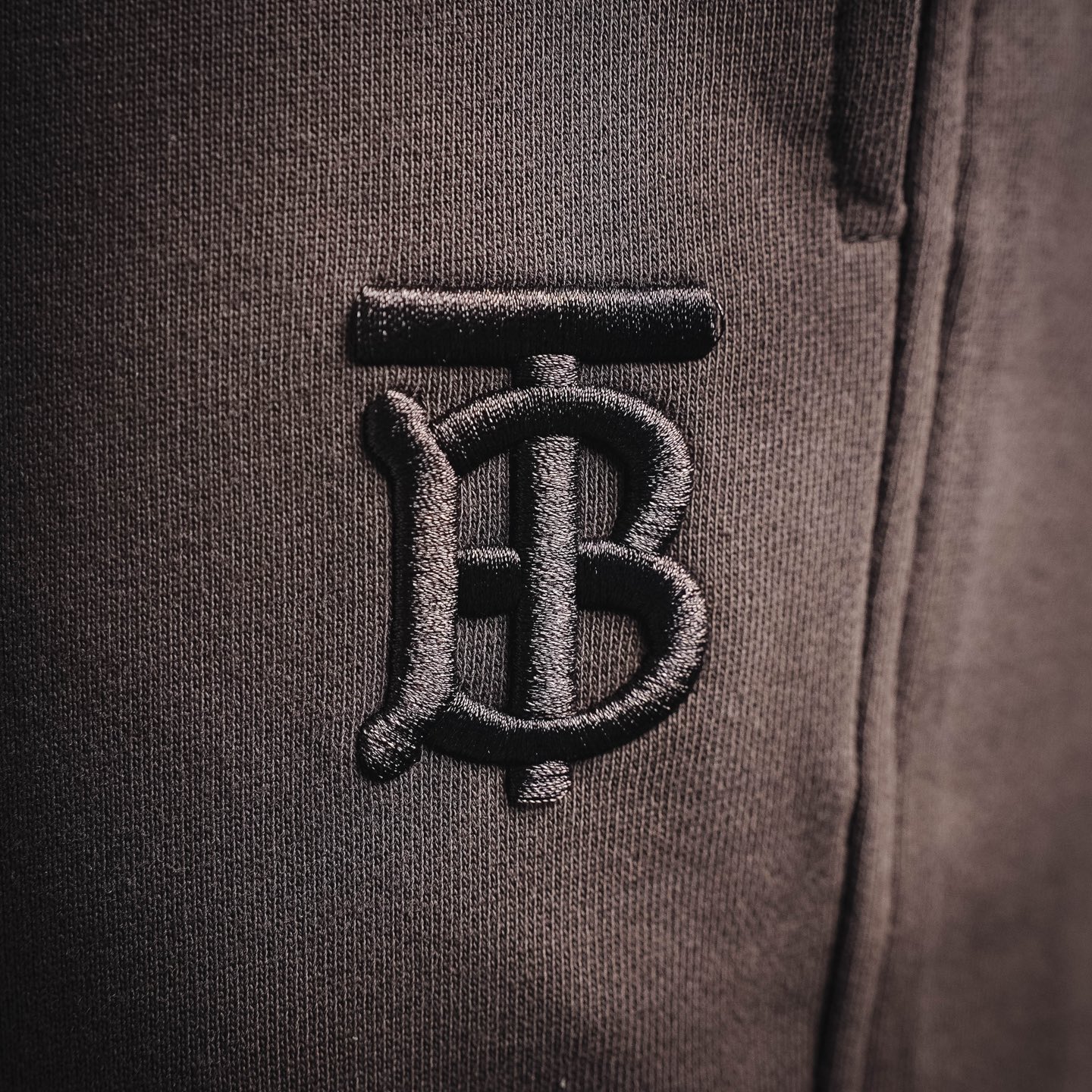 Bur tapered pants