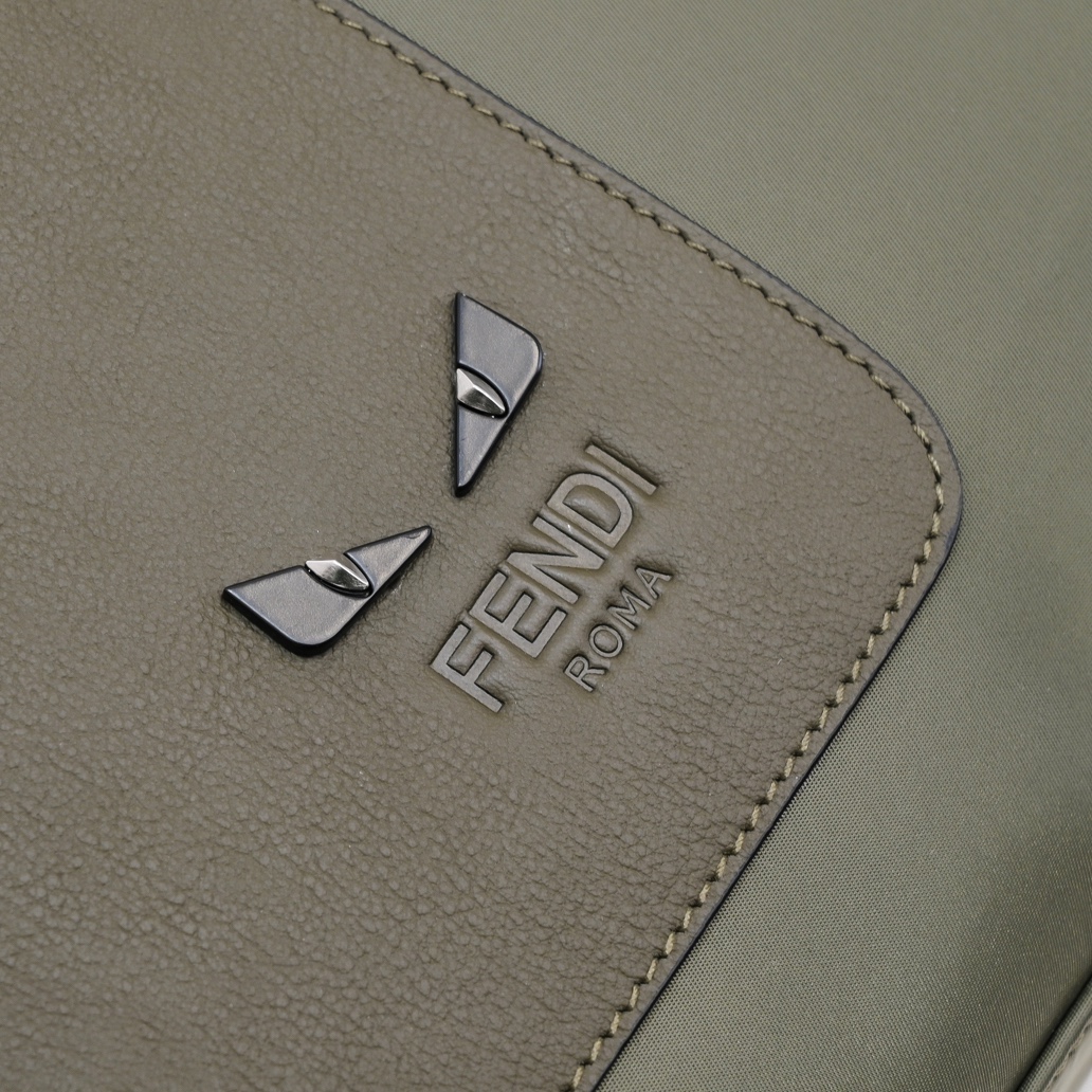 Fend travel bag