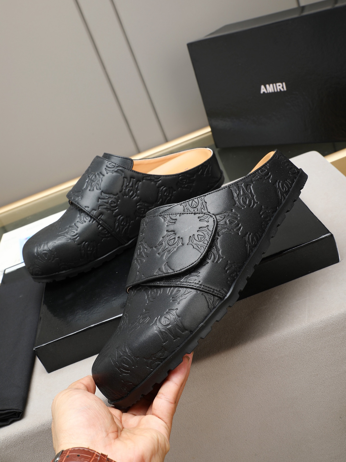 Ami embossed mules