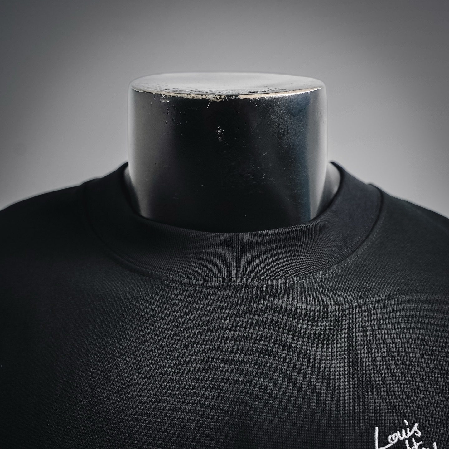 Louis letter applique t-shirt