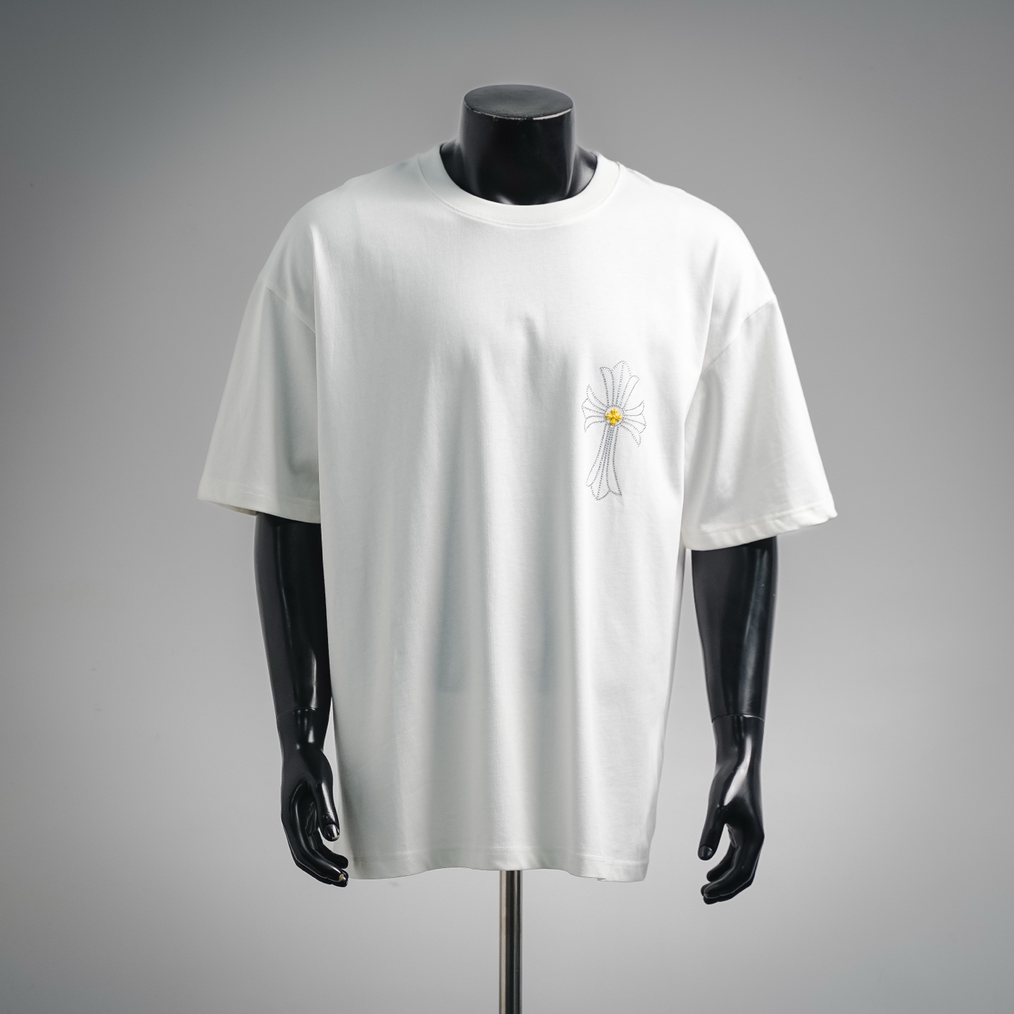 Chrome rhinestone t-sihirt