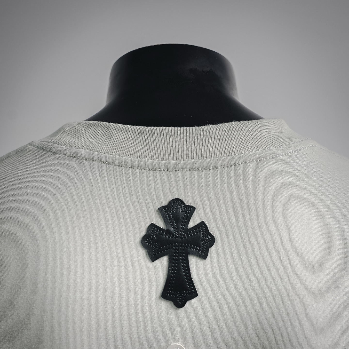 Chrome cross patch t-shirt