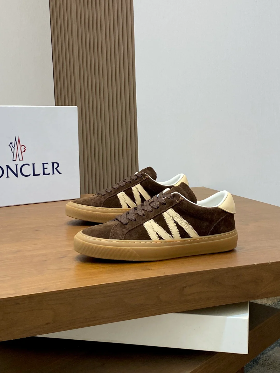 Mon low-top retro sneakers