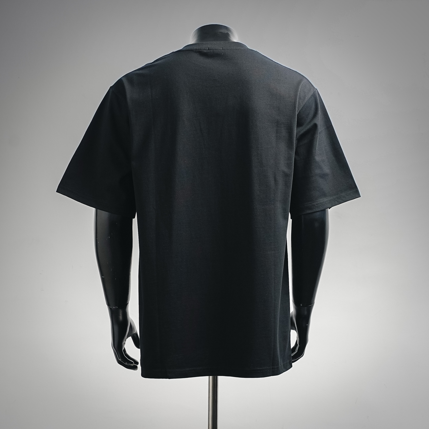 Loe pocket zip t-shirt