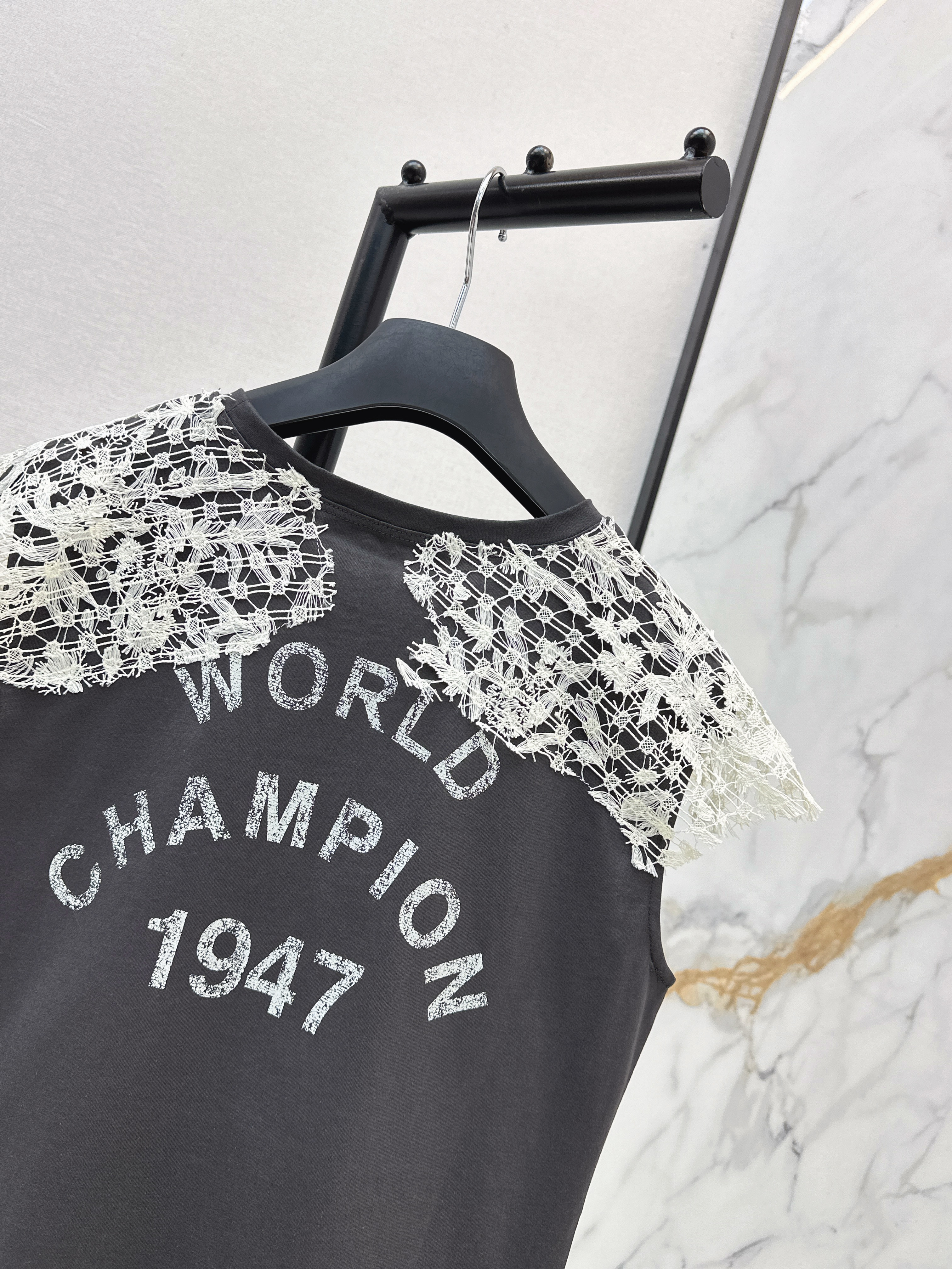 CD 26ss contract lace t-shirt