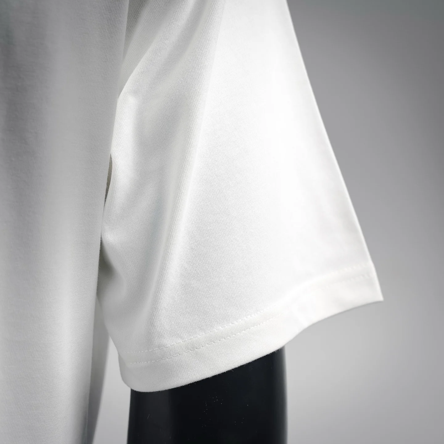 CD embroidered pocket t-shirt