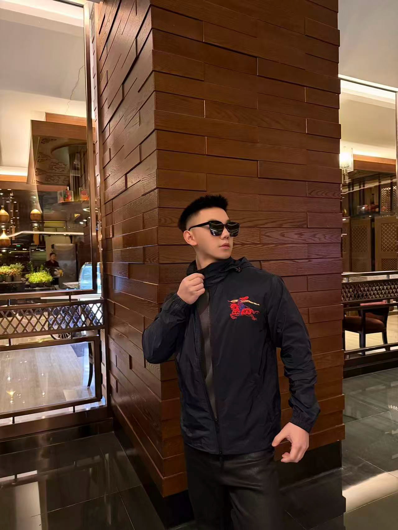 Bur equestrian logo jacket