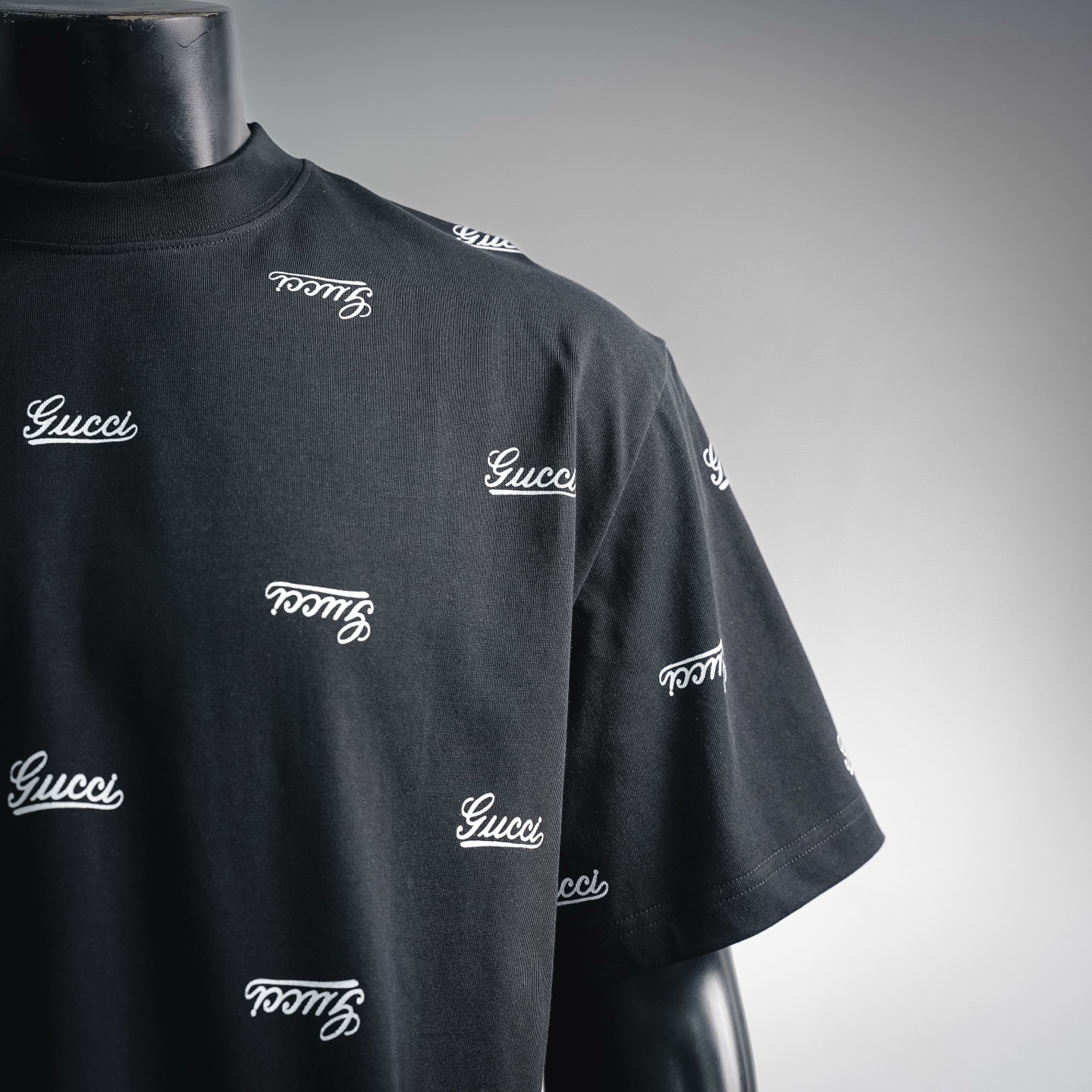 Guc all-over logo t-shirt