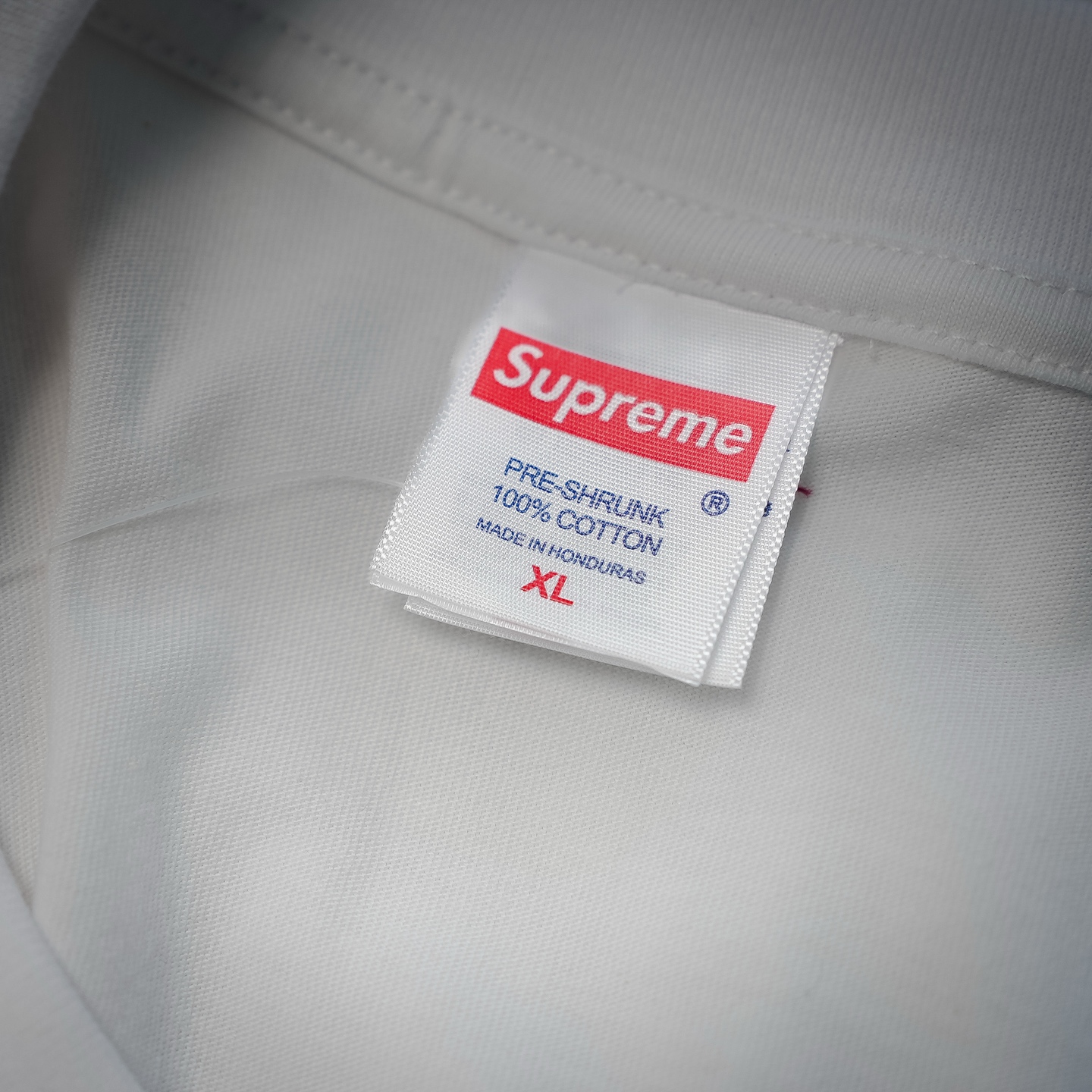 Supre print t-shirt