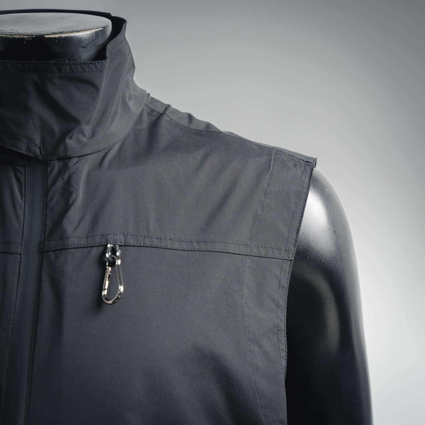 Mon collar vest