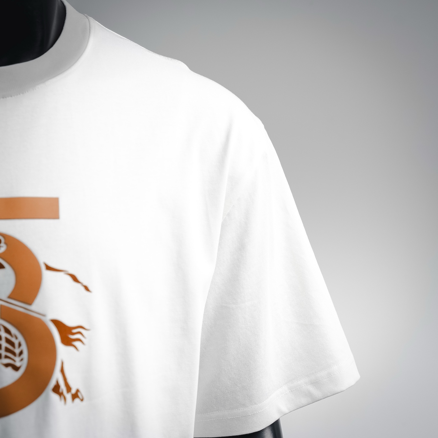 Bur flocked t-shrit