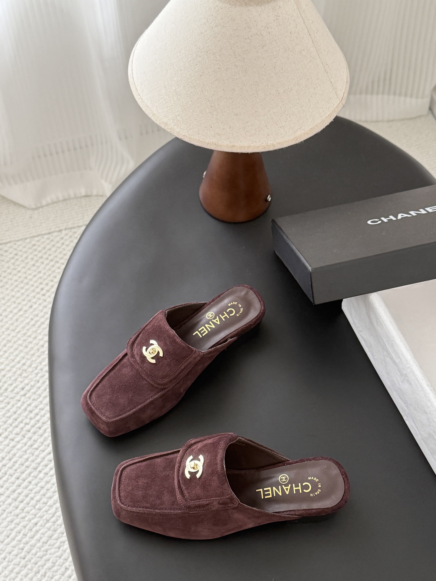 Chan 26C suede mules