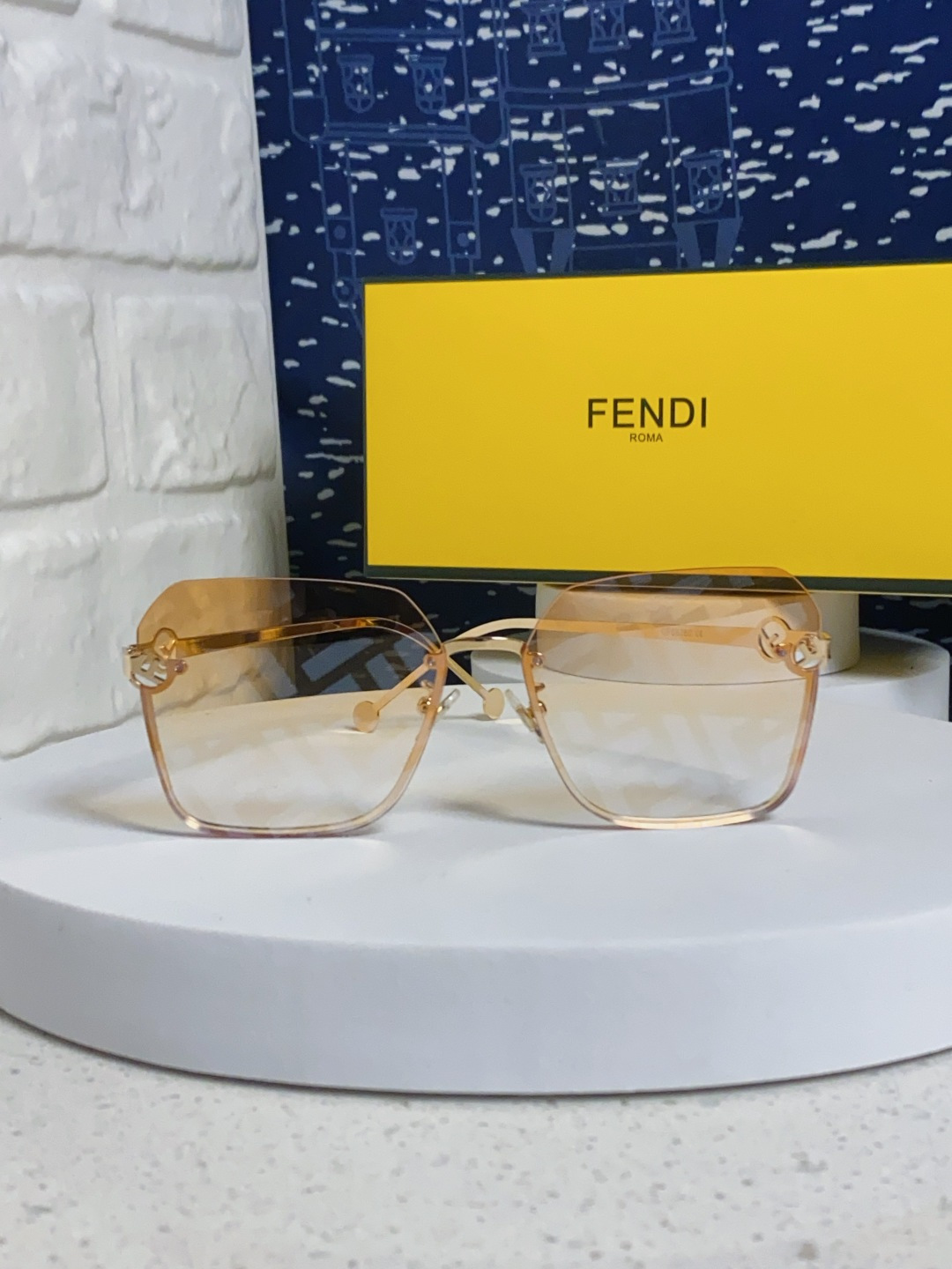 Fend sunglasses