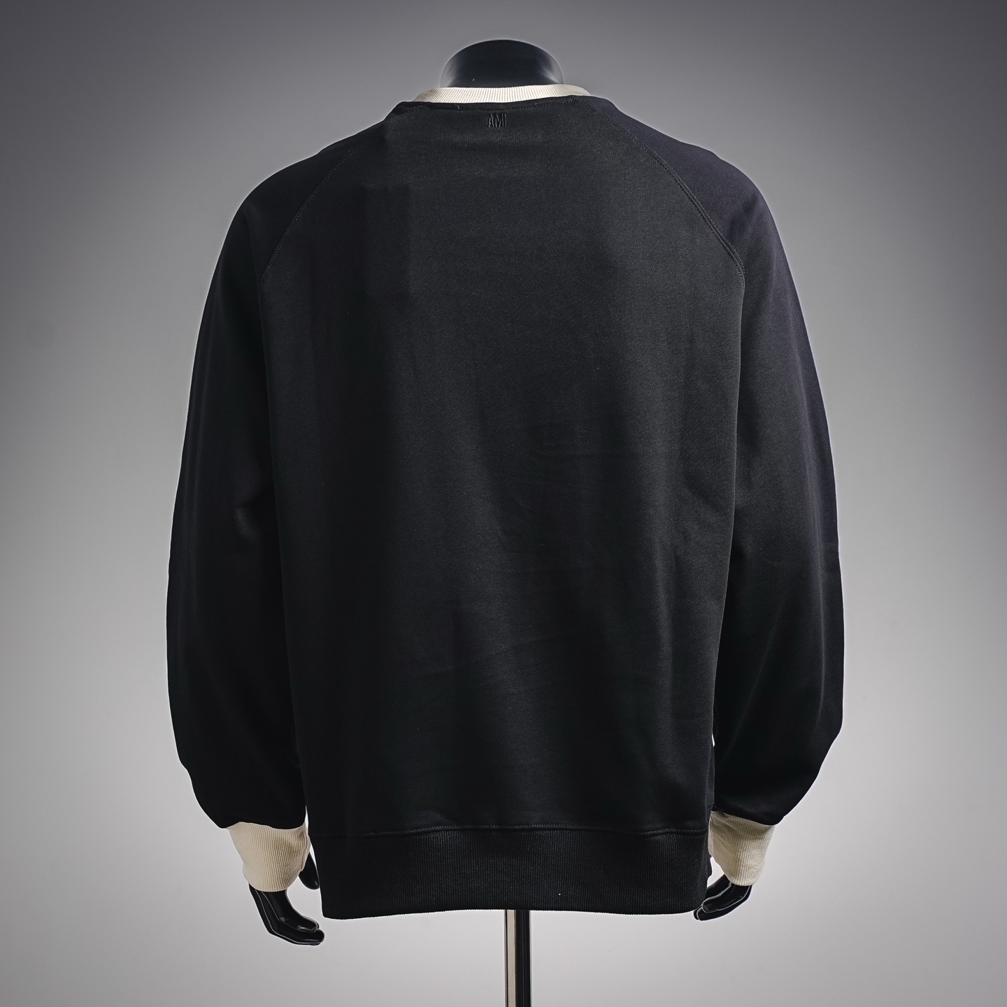 Ami embroidered swetshirt