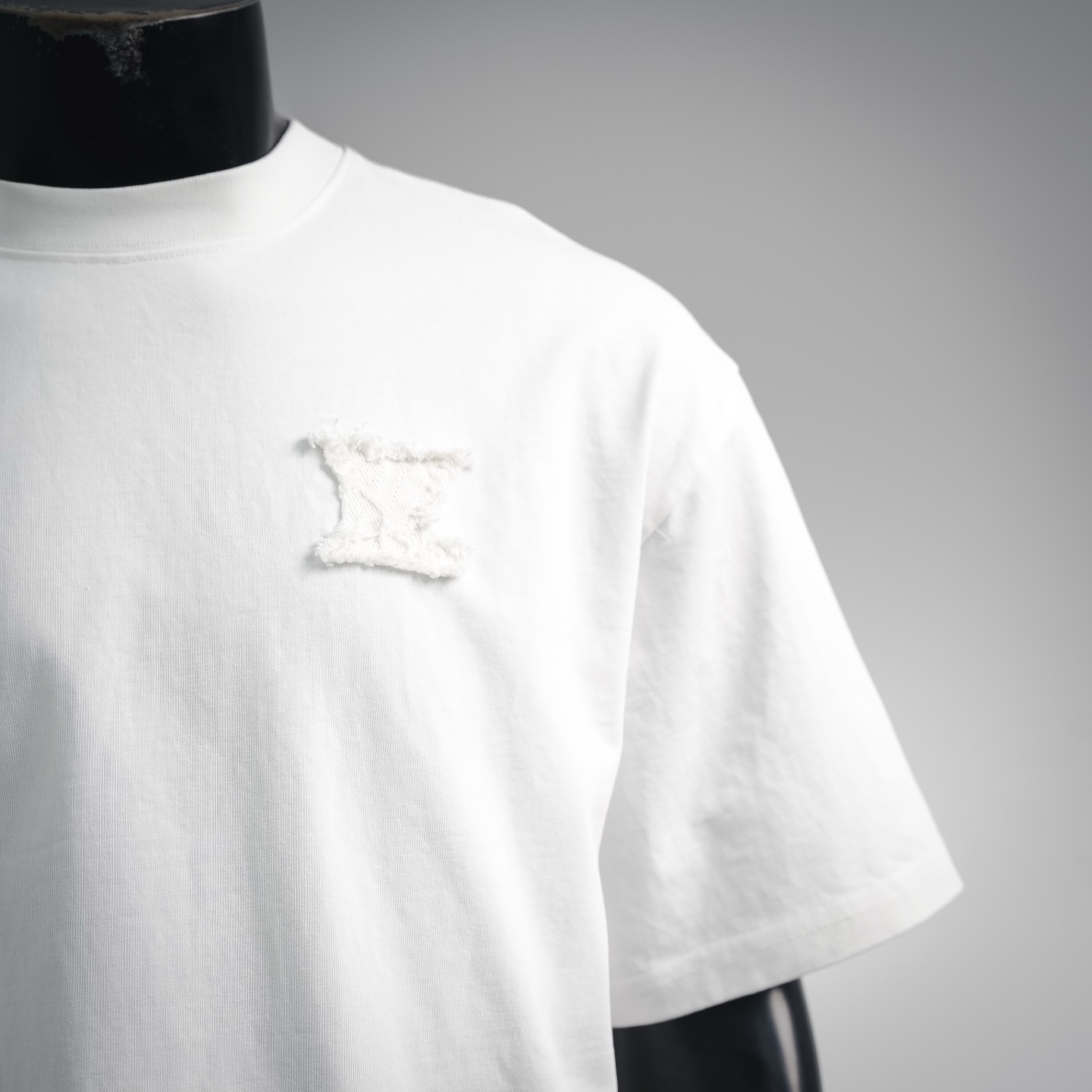 Louis applique t-shirt