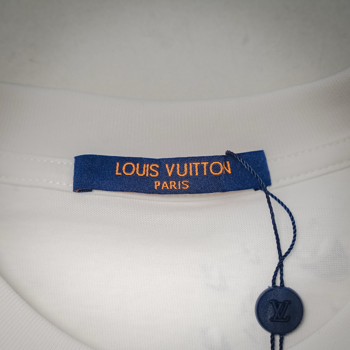 Louis paint splash logo t-shirt