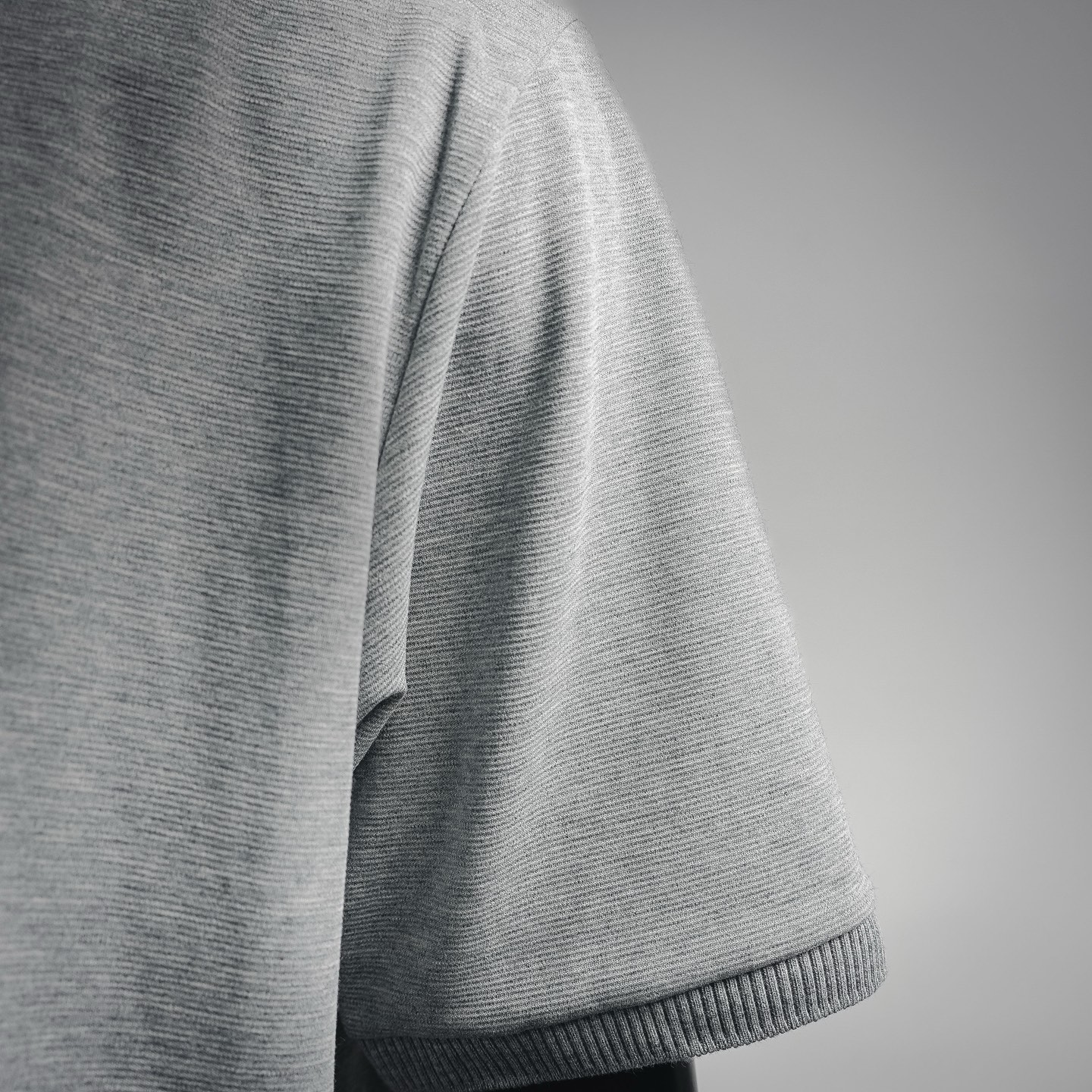 Thom neckline striped t-shirt
