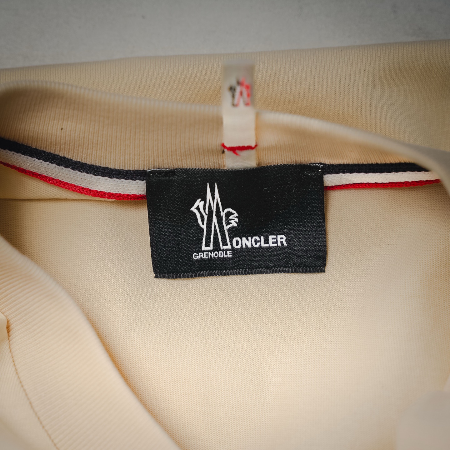Mon with pockets t-shirt