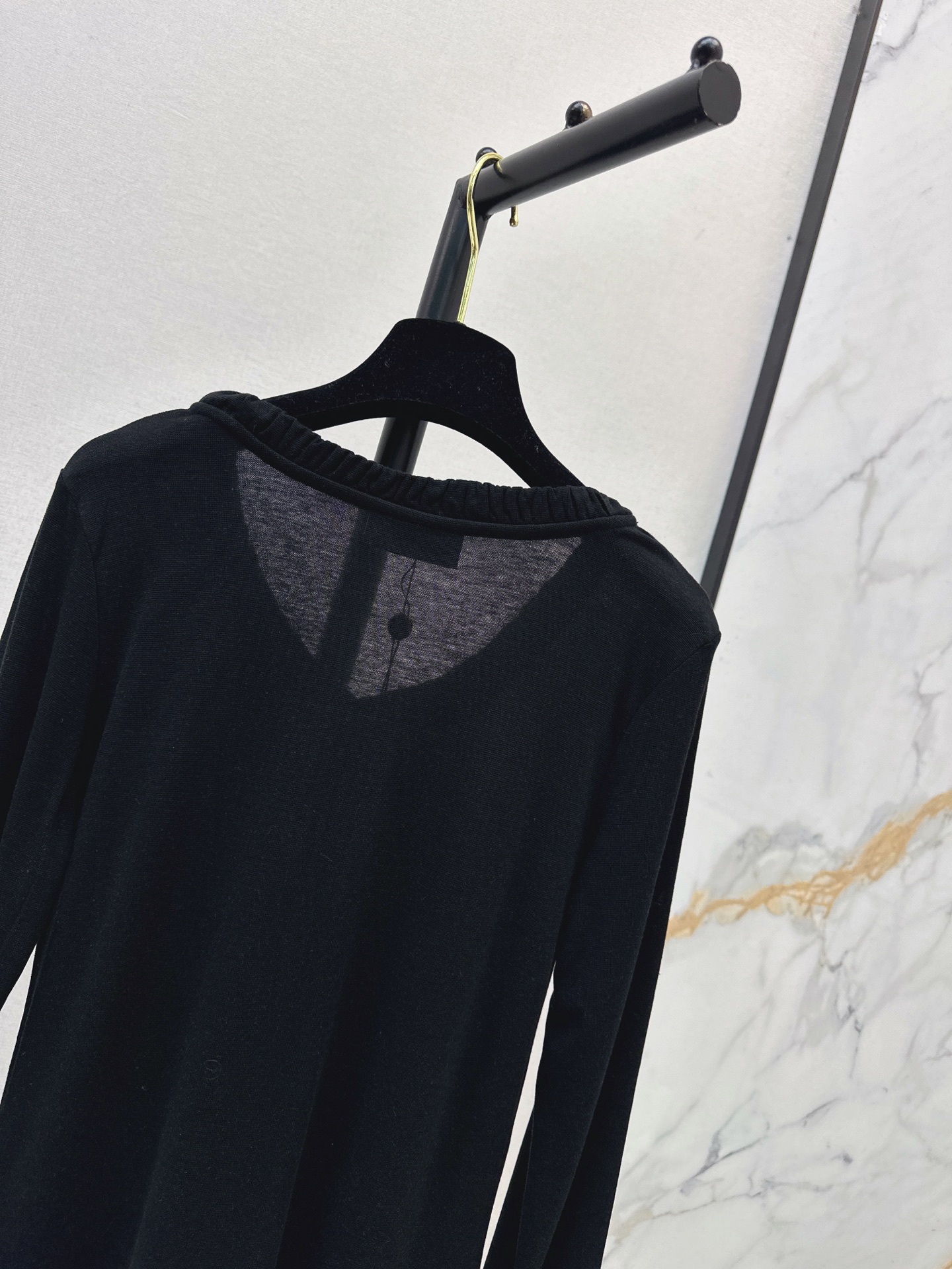 Chan 26fw ruffle basic tee