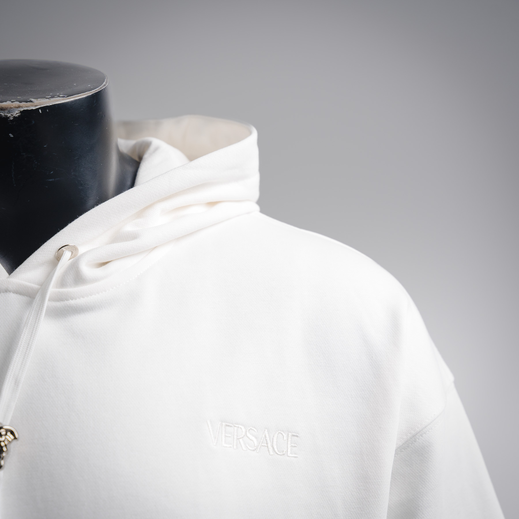 Versa essential hoodie