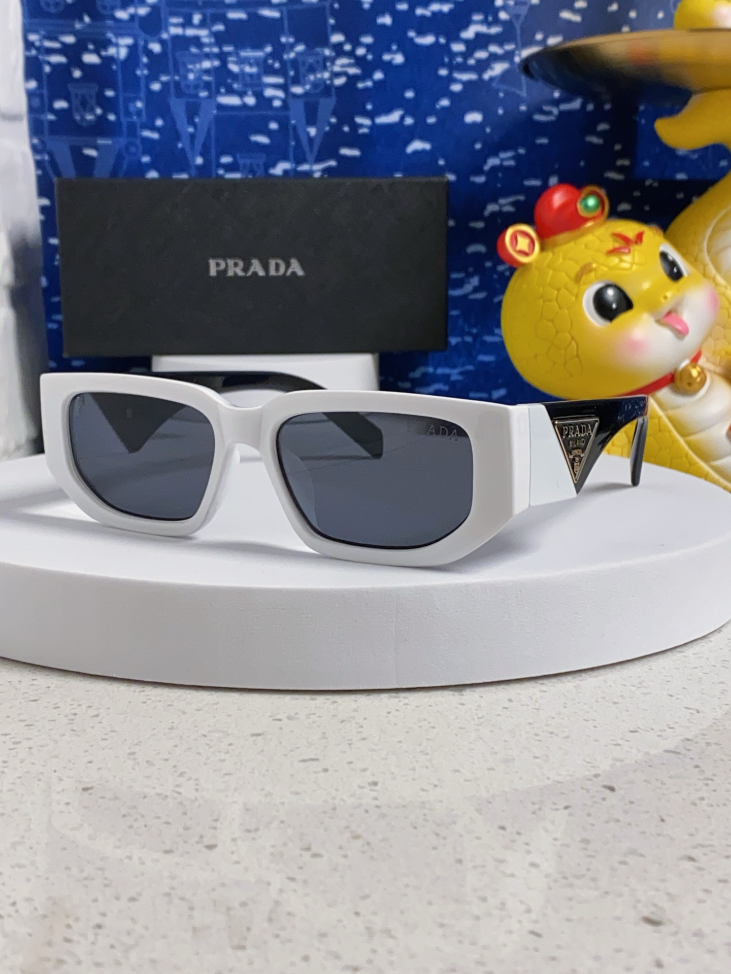Pra sunglasses