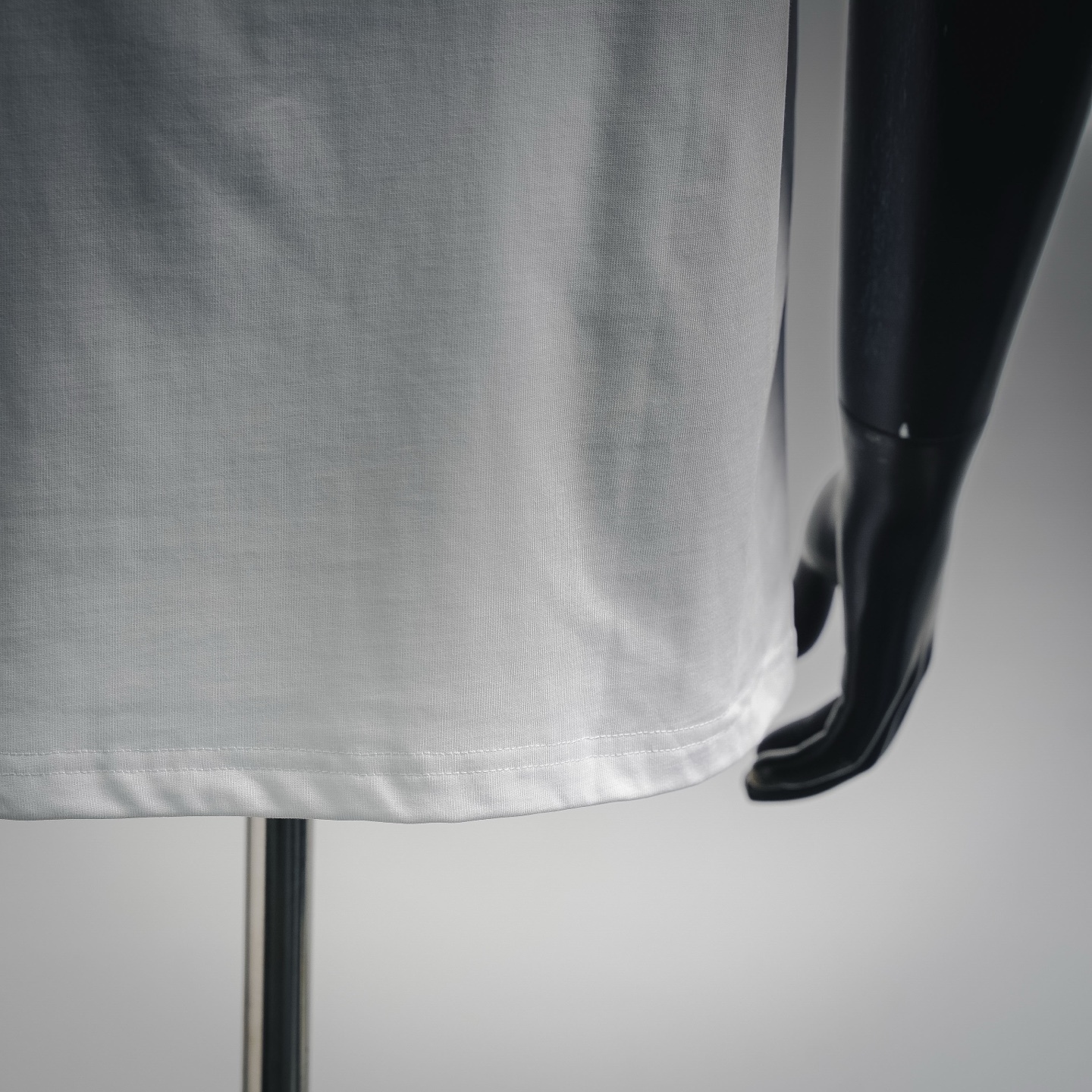 Loe embroidery t-shirt