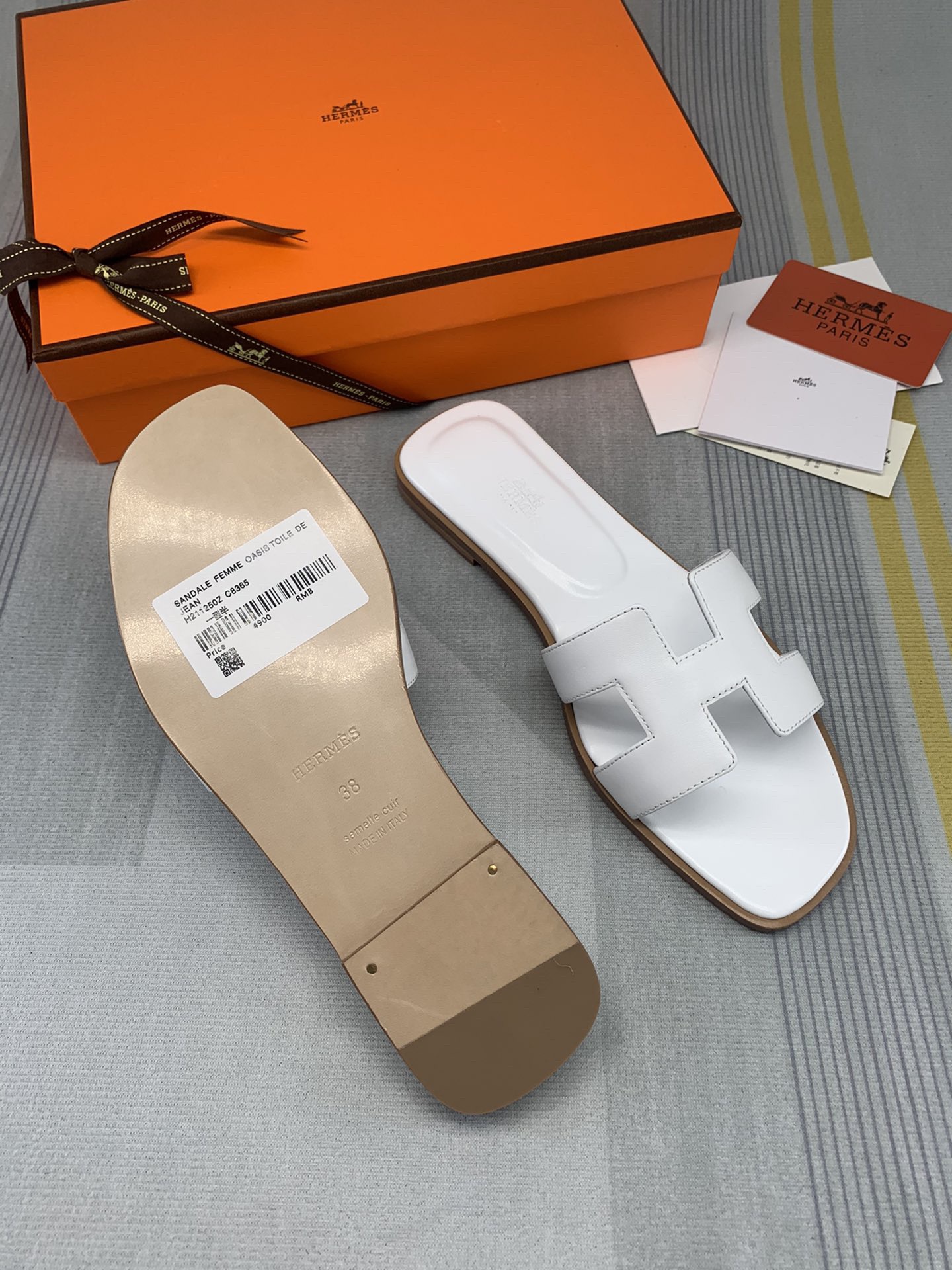Herm womens slippers