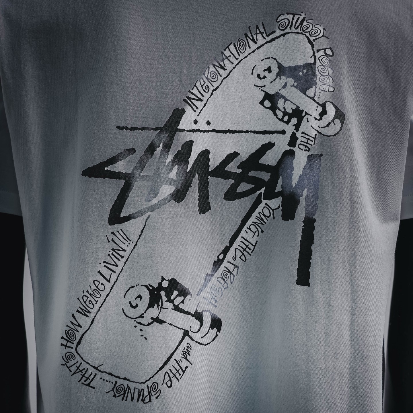 Stus graffiti-print t-shirt