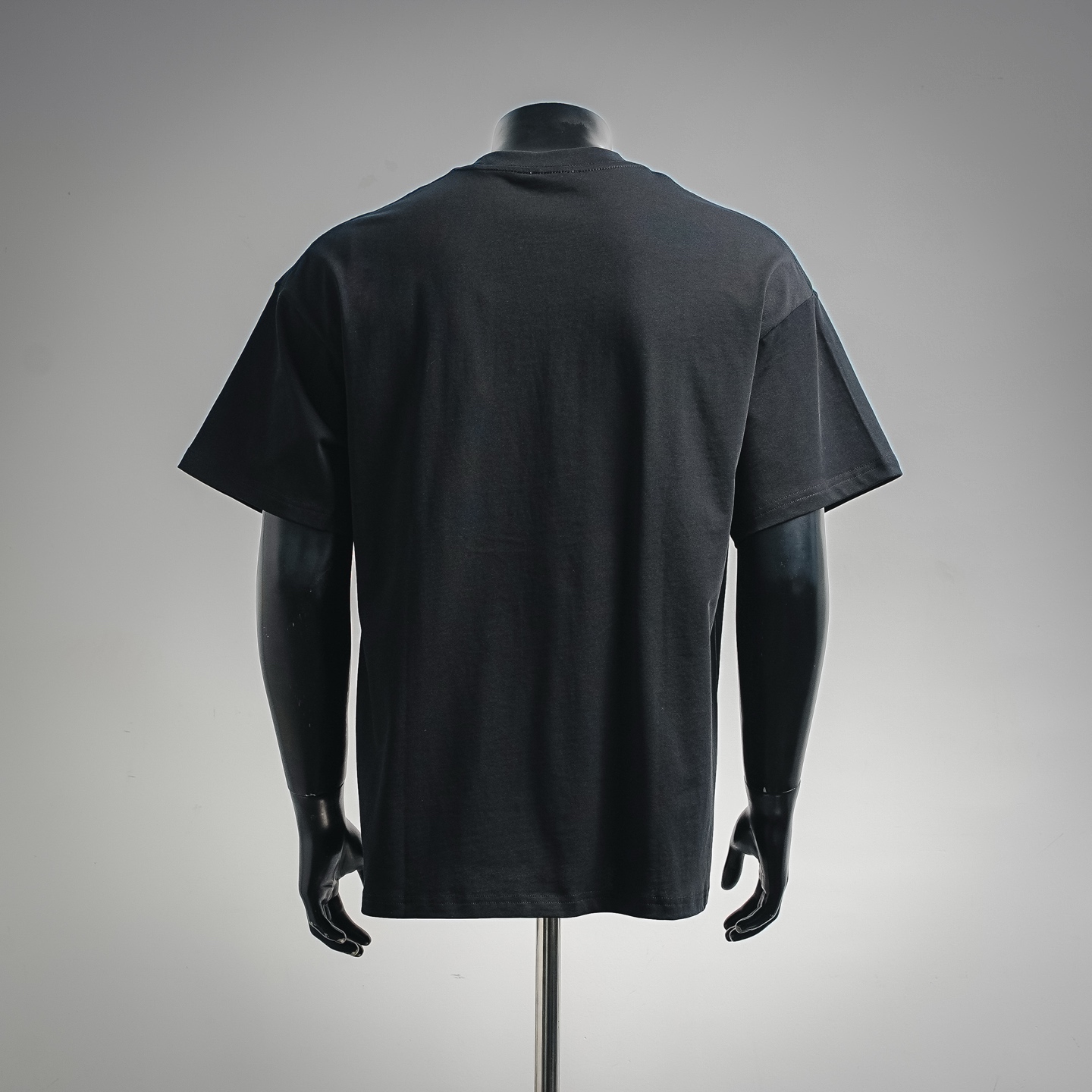 Mon chenille patch t-shirt