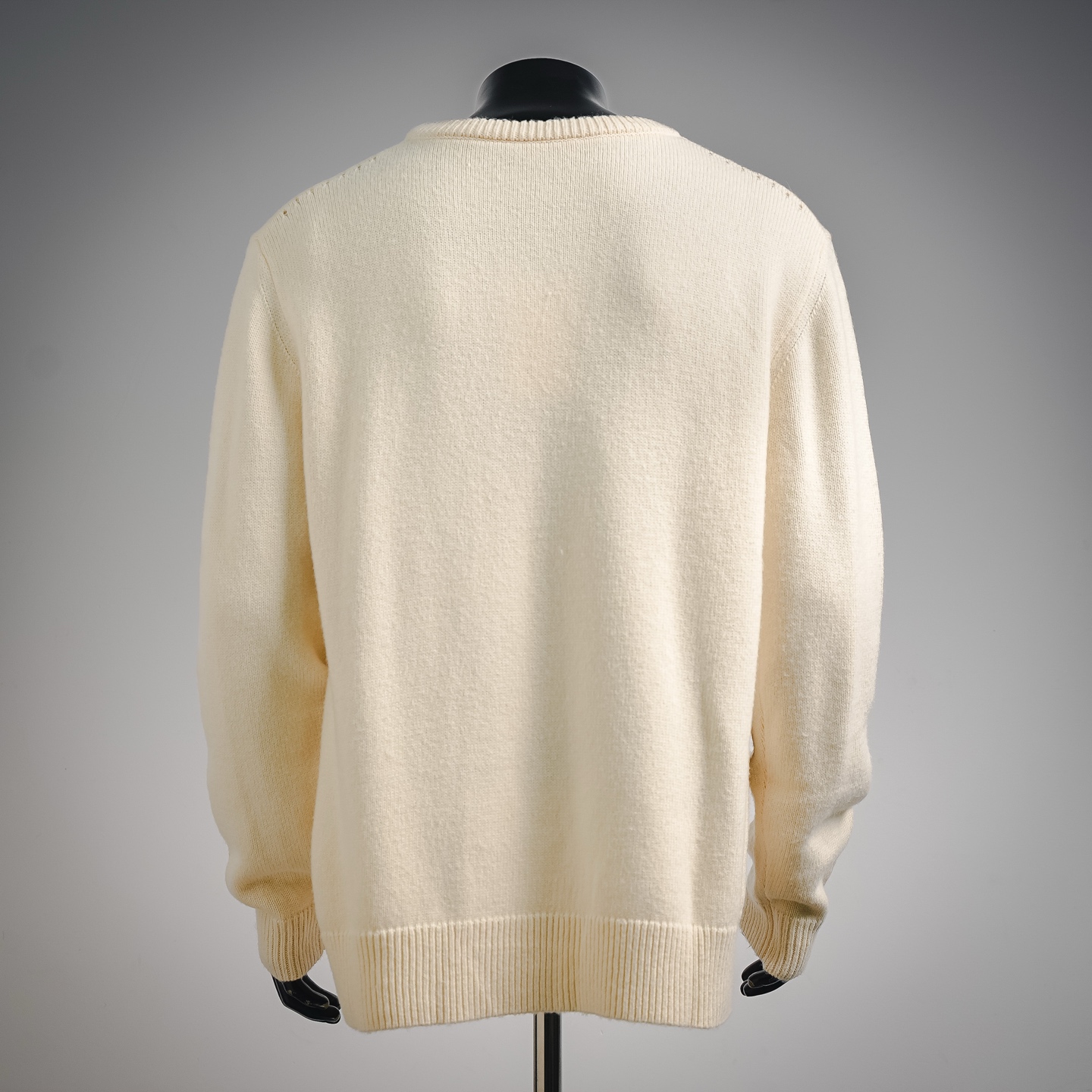 Cel knit sweater