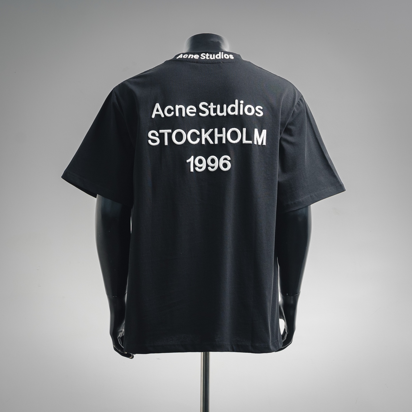 Acen letter embroidered t-shirt