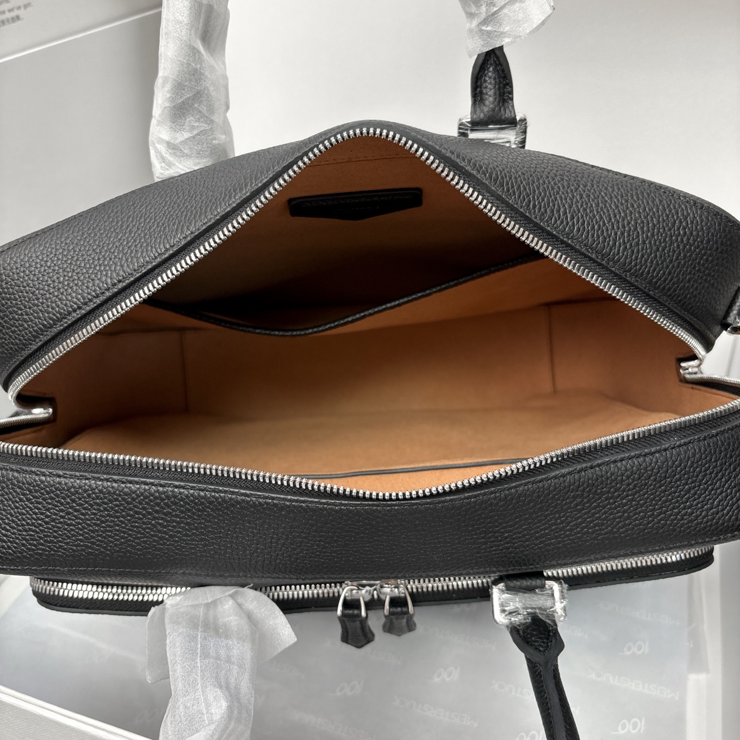 Montb briefcase