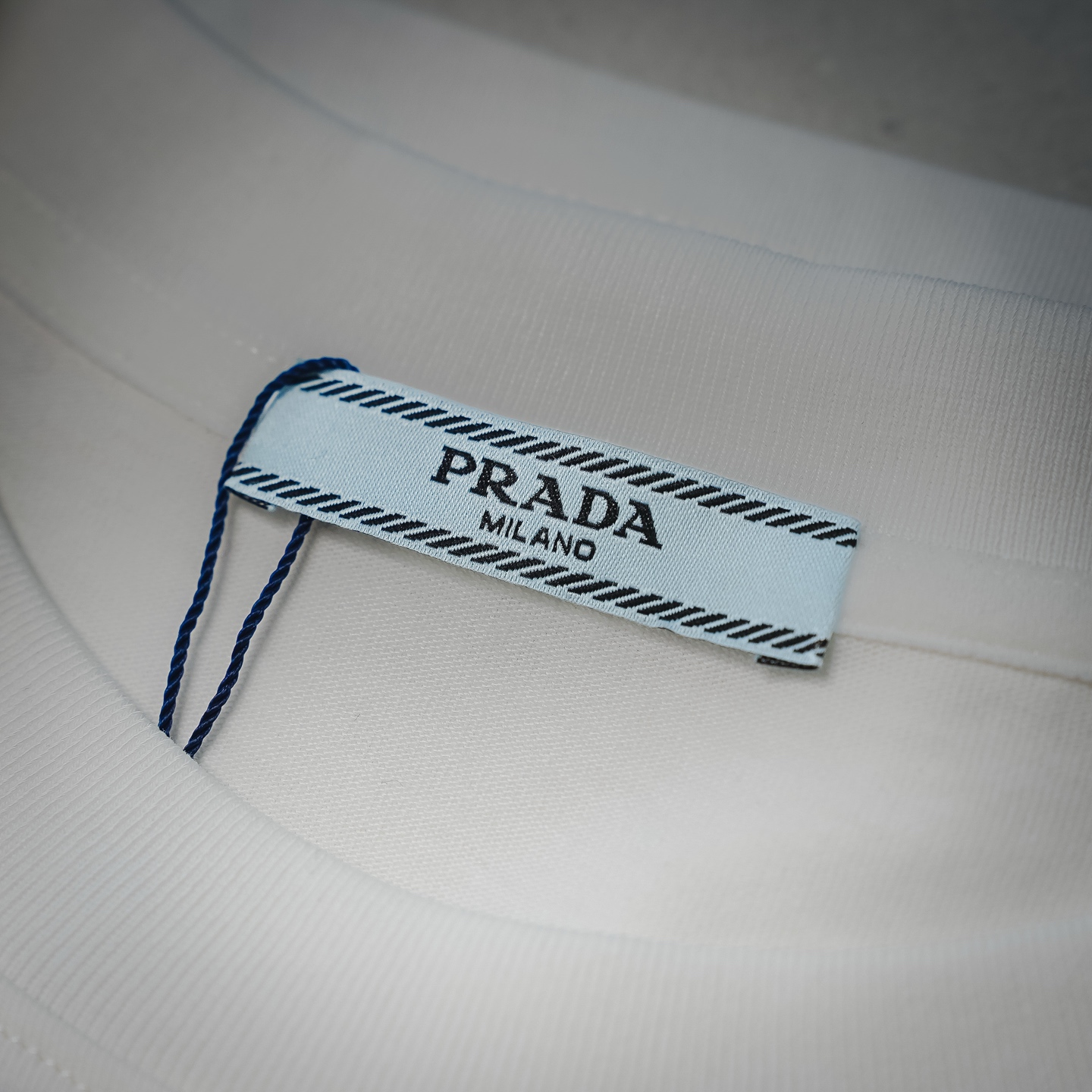Pra letter embroidered t-shirts