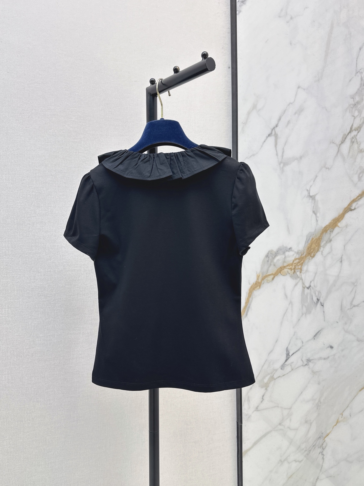 Loui 26fw ruffle t-shirt