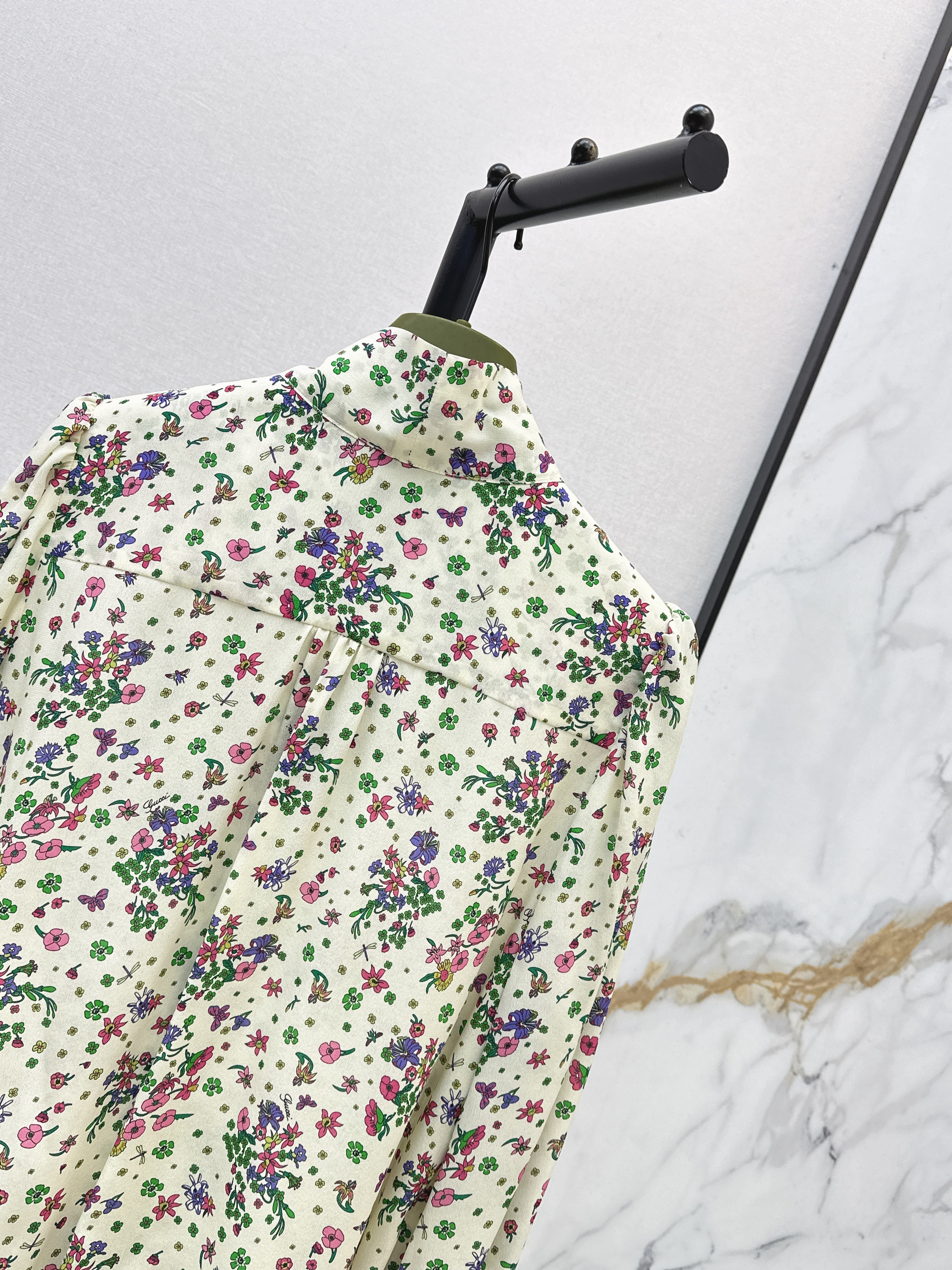 Guc 26ss print floarl silk shirt