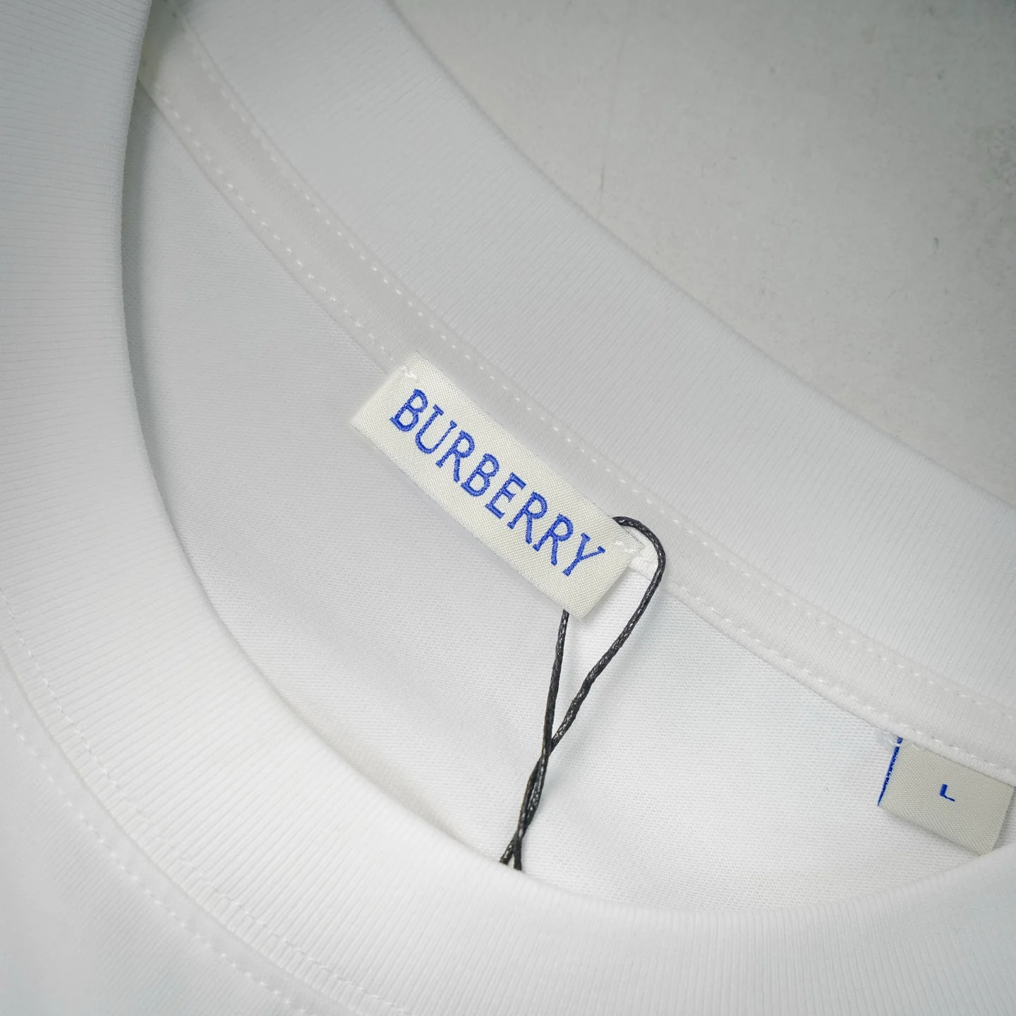 Bur embroidered t-shirt