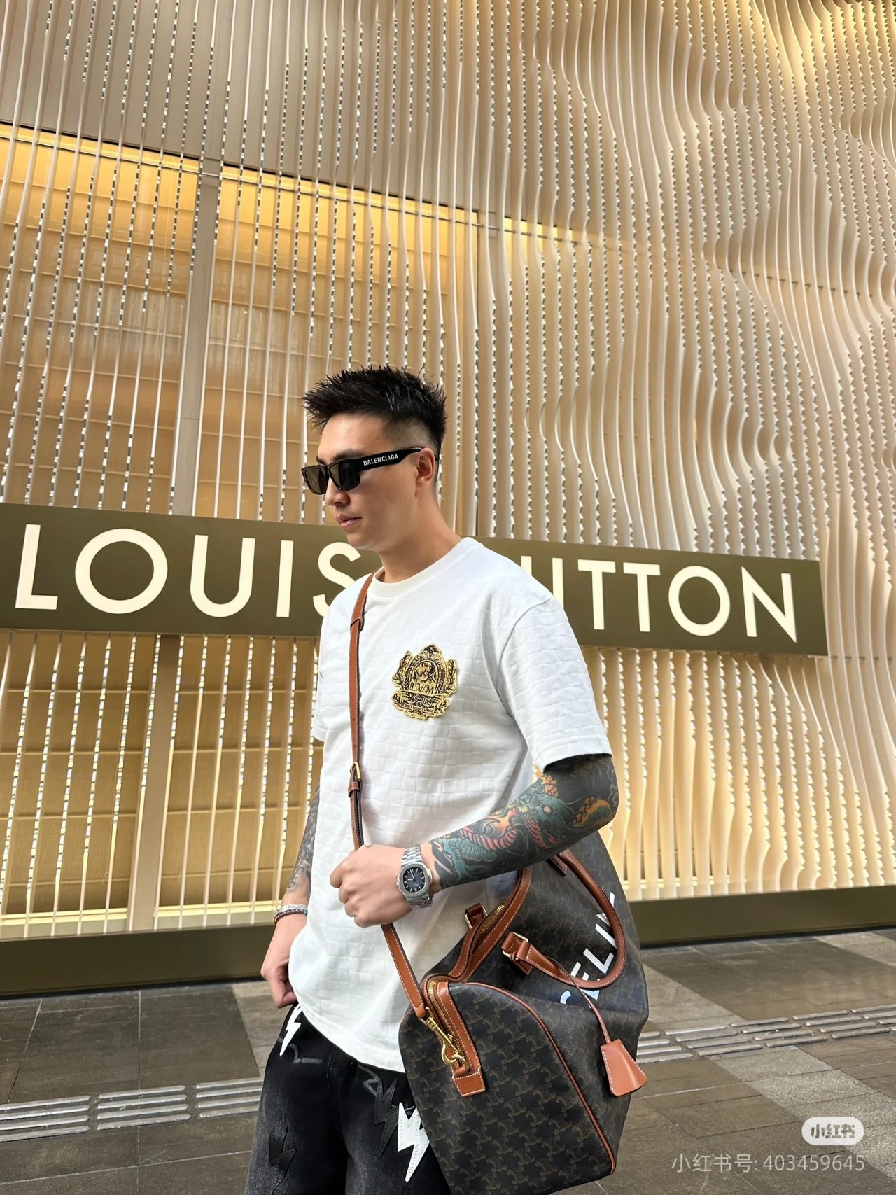 Louis embroidered badge t-shirt