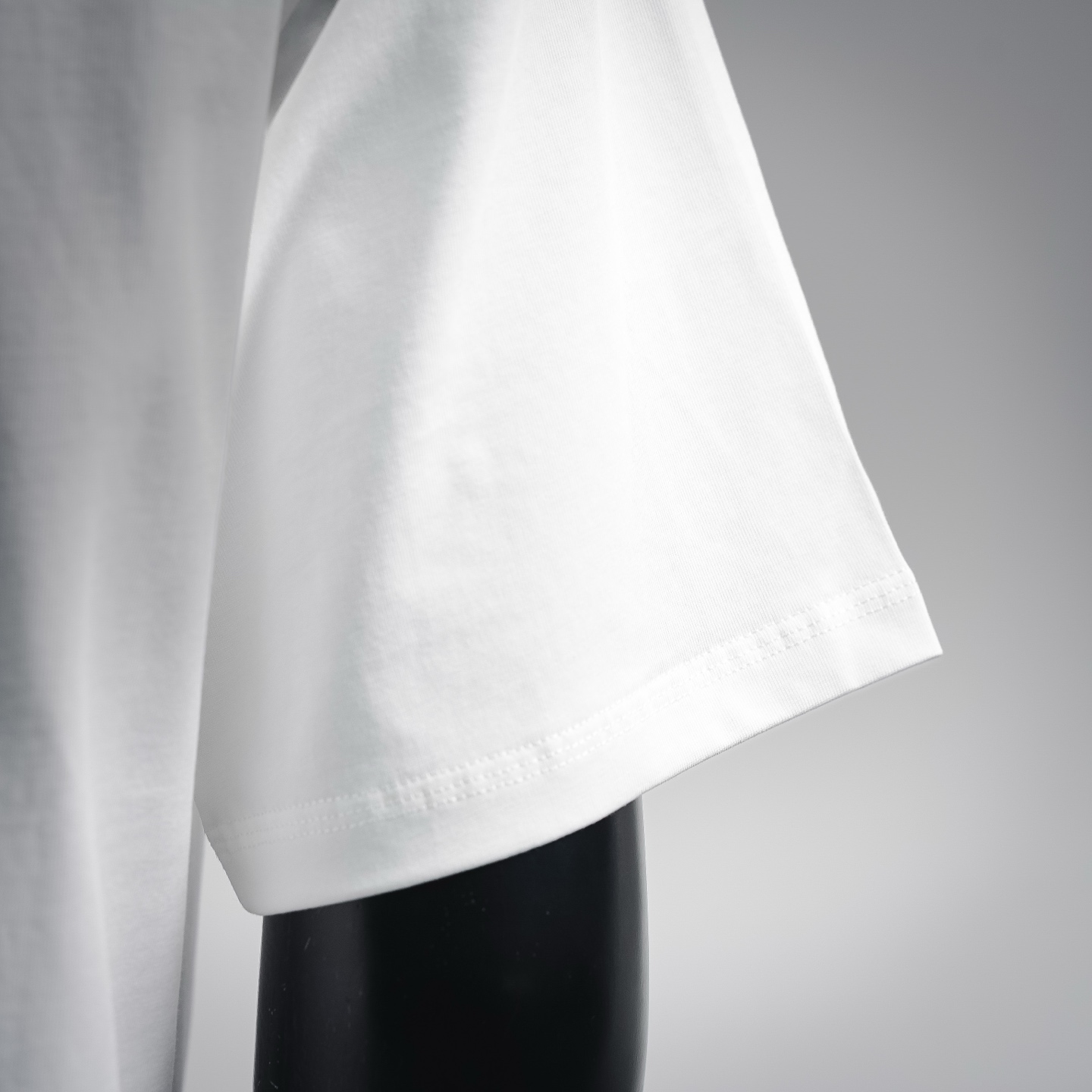 Bur embossed t-shirt