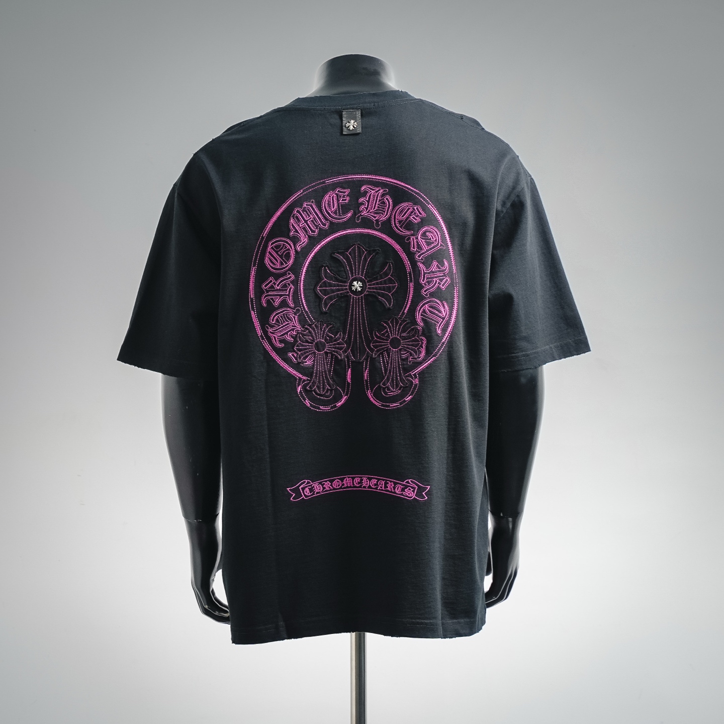 Chrome applique embroidered t-shirt