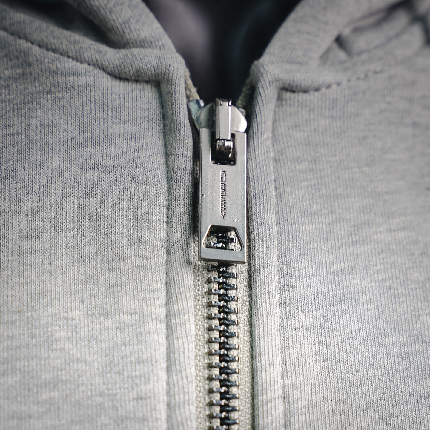 Bur zip-up jacket