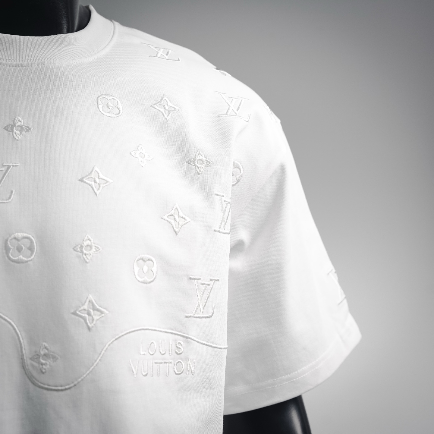 Loui embroidery t-shirt
