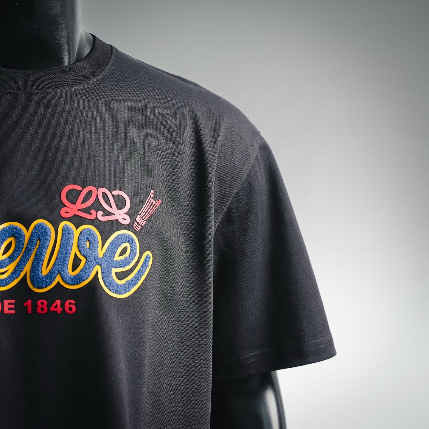 Loe patch letter t-shirt