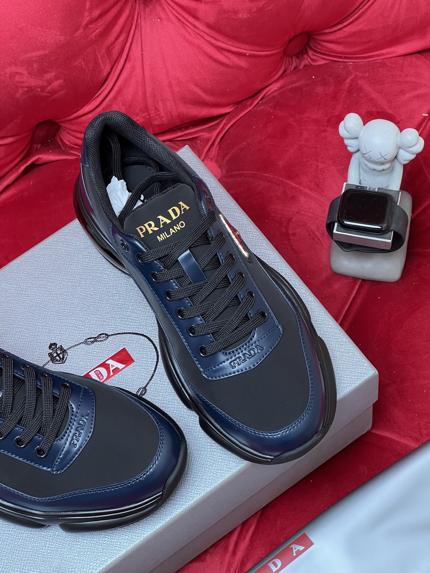 Pra letther sneakers