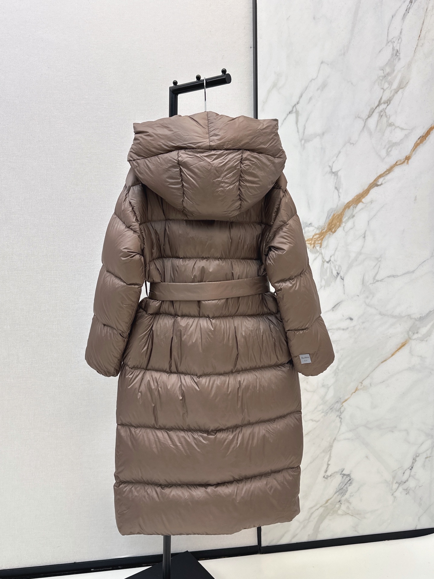 Max 26fw long hooded down jacket