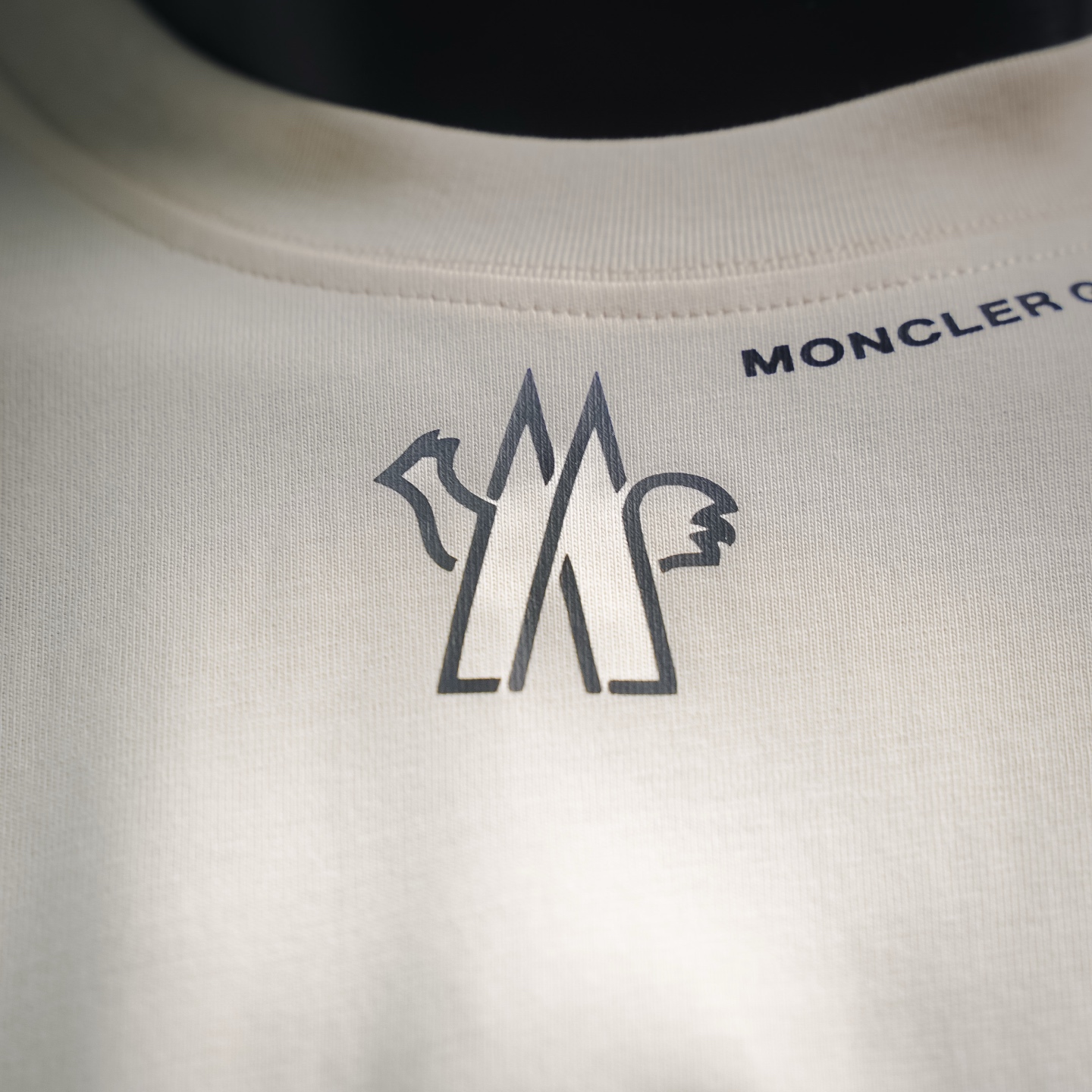 Mon neckline print t-shirt