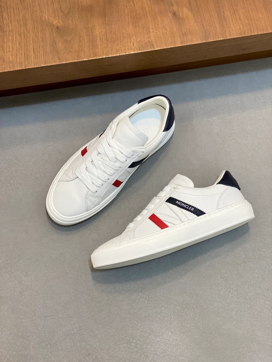 Mon low-top retro sneakers