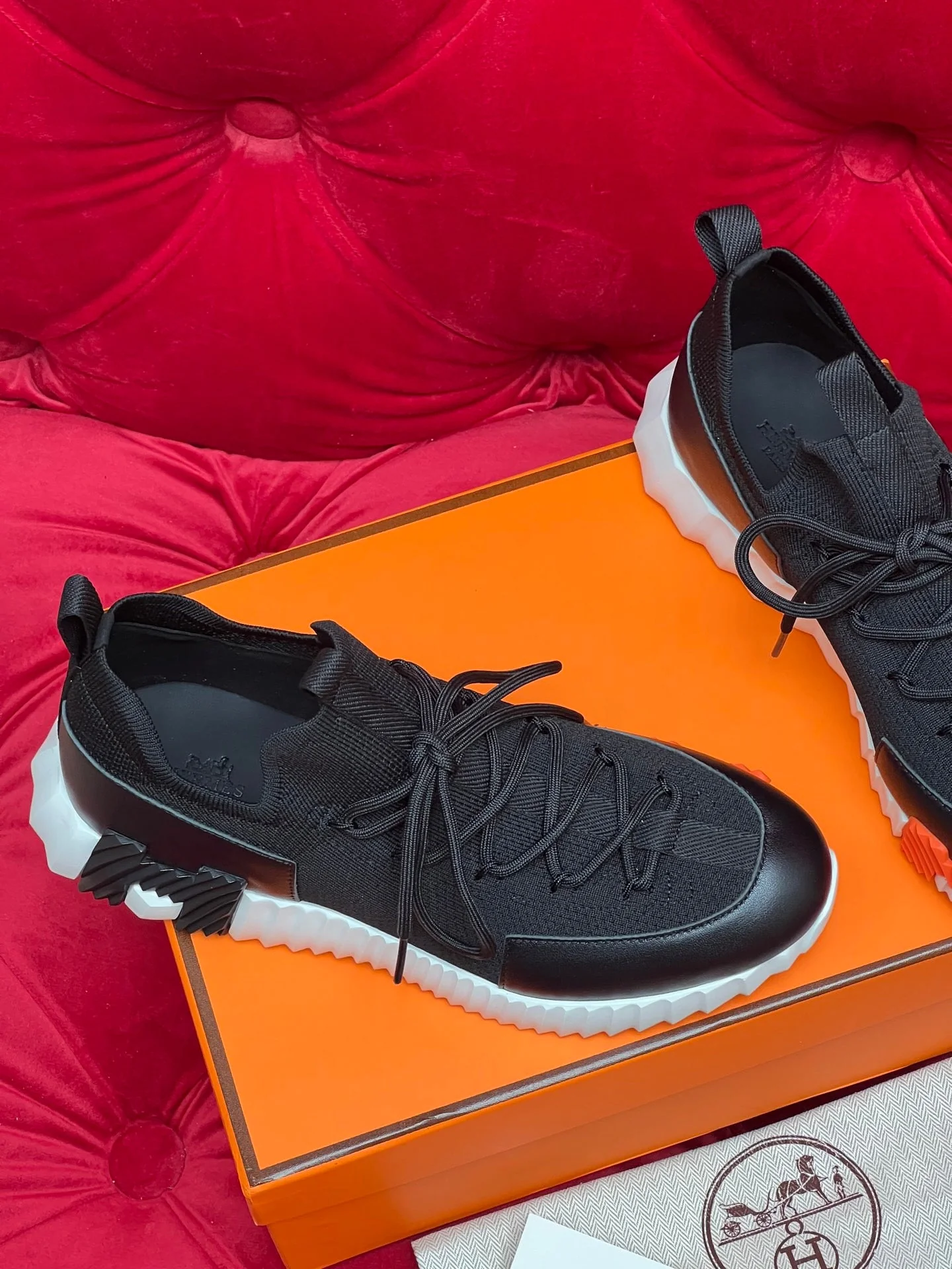 Herm sneakers